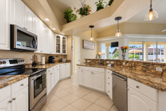 Villa-Haze-Kitchen-2
