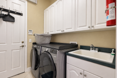 Villa-Haze-laundry
